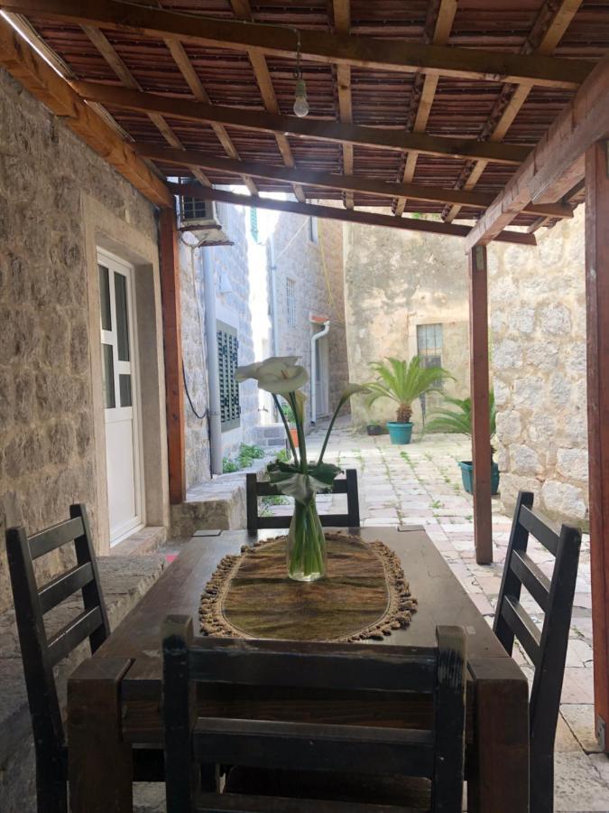 Pavle Apartmani Risan Extérieur photo
