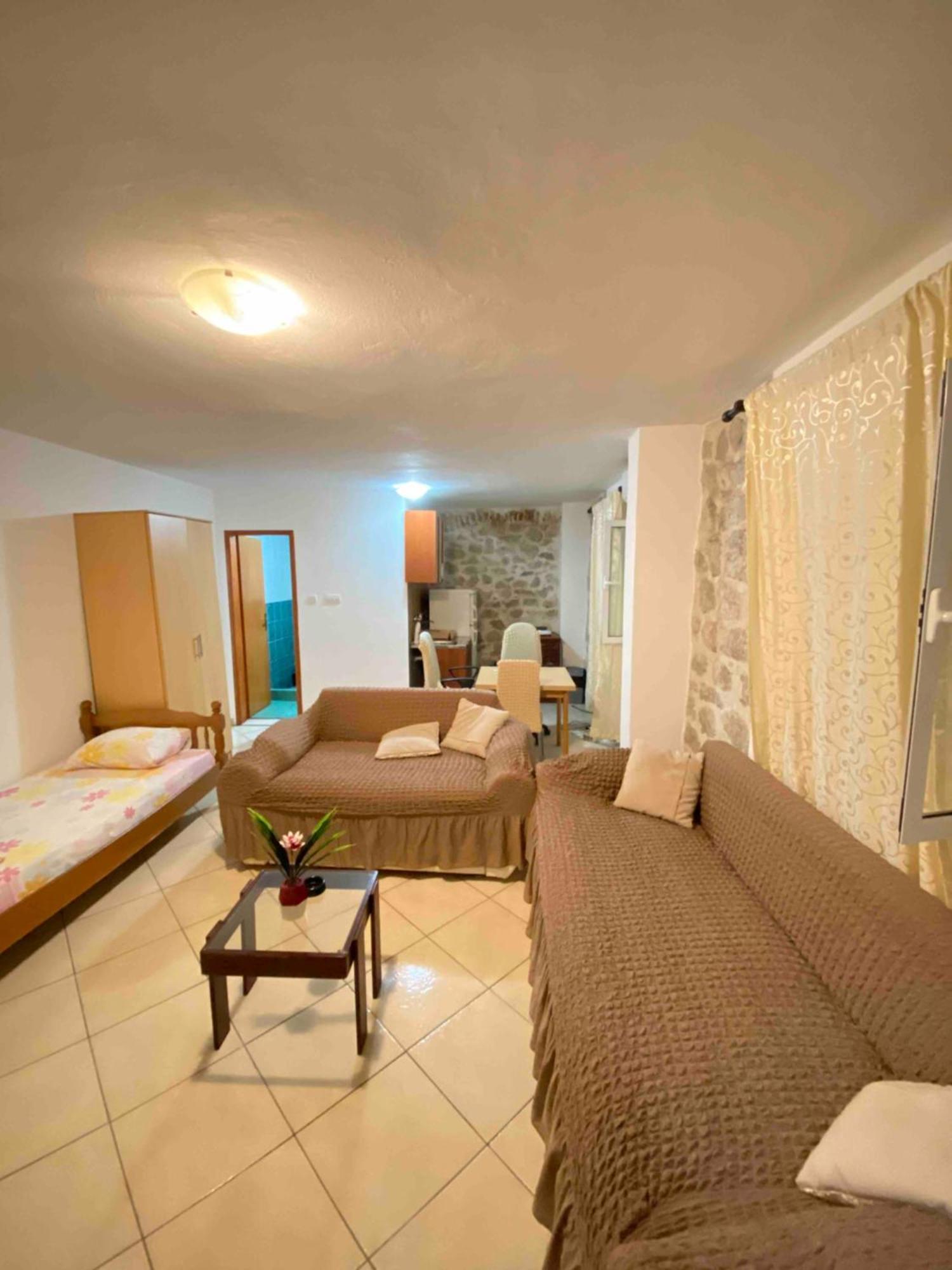 Pavle Apartmani Risan Extérieur photo