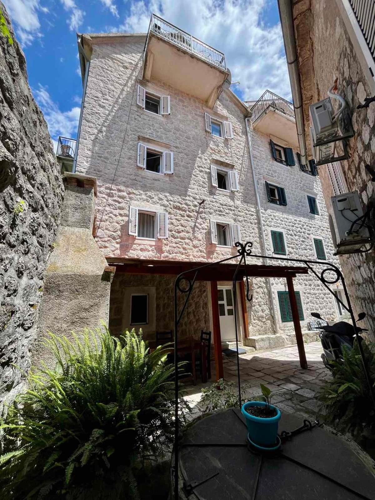 Pavle Apartmani Risan Extérieur photo